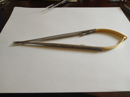 Symmetry #36-1001 Castroviejo Classic Plus Needle Holder 8½" Stainless Surgical - Picture 1 of 4