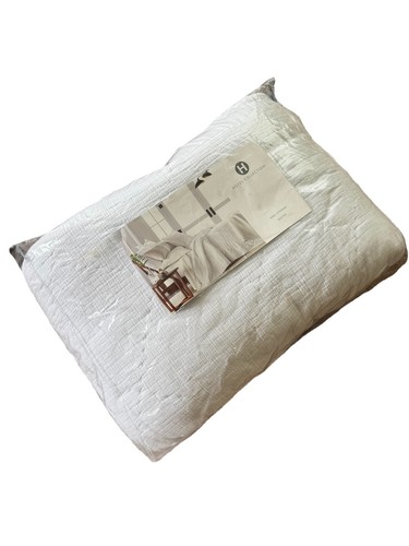 Hotel Collection Linen Blend Diamond Dobby King Quilted Coverlet- WHITE