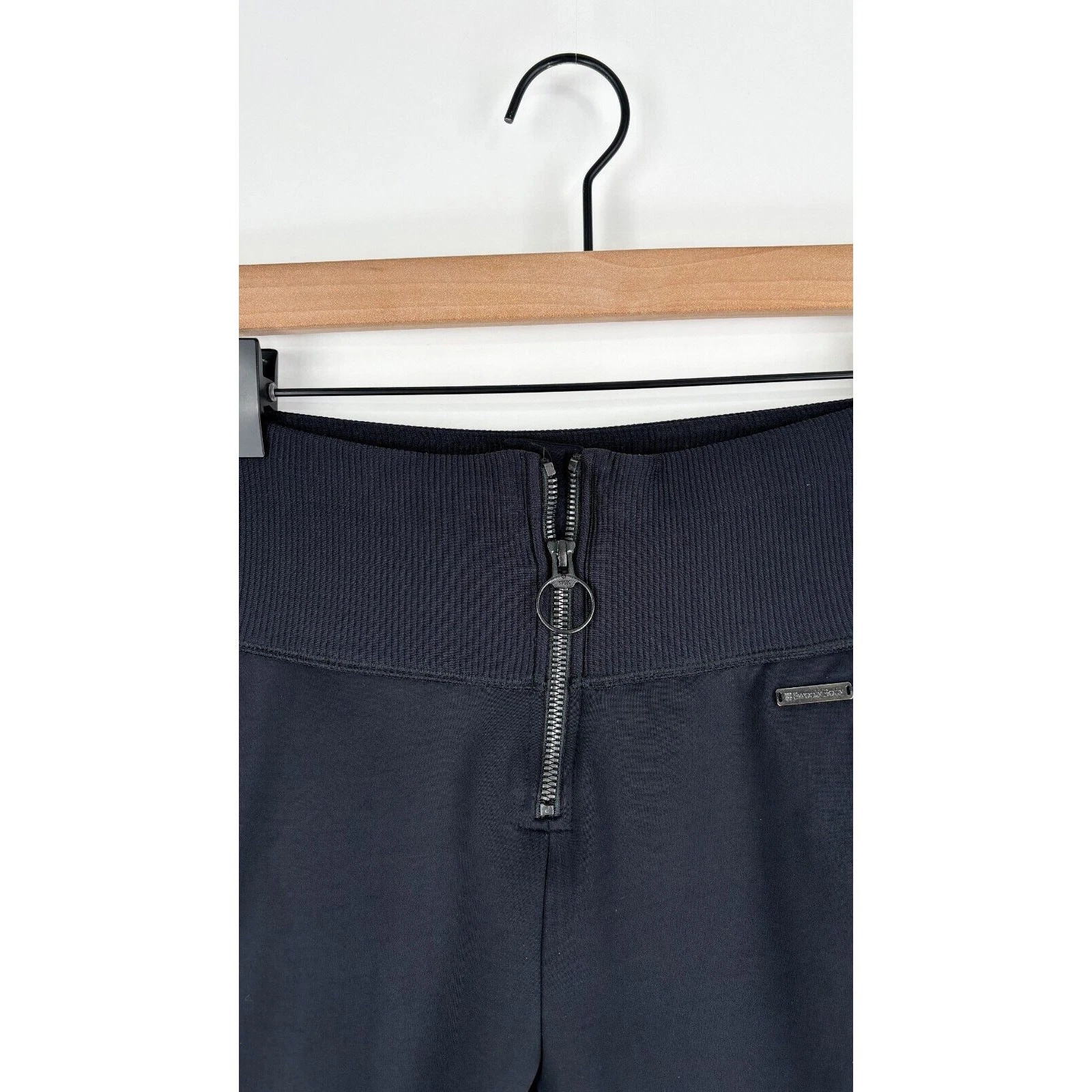 sweaty-betty cuffed jogger front zip pockets pants