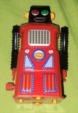 Vintage Japan Masudaya Tin Wind Up Space Robot Toy 1997