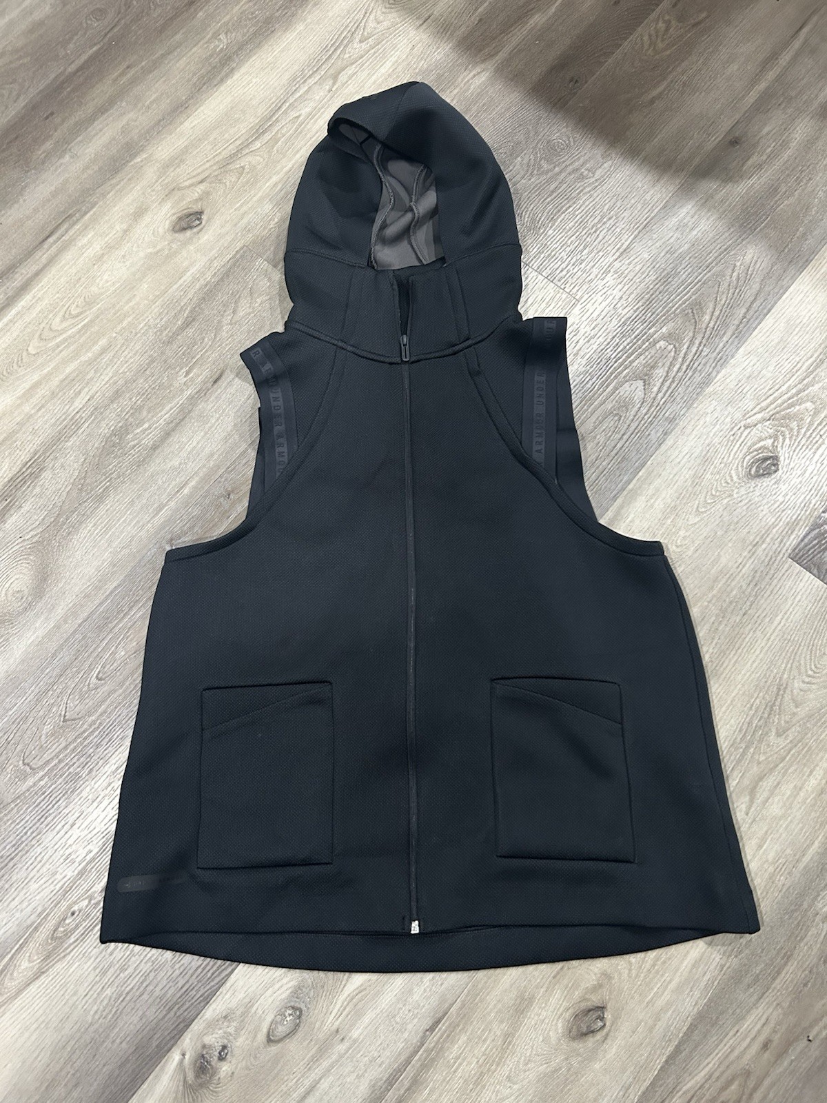 Under Armour Golf Women's Storm  Windbreaker Water Resistant Running Vest XL thumbnail 5