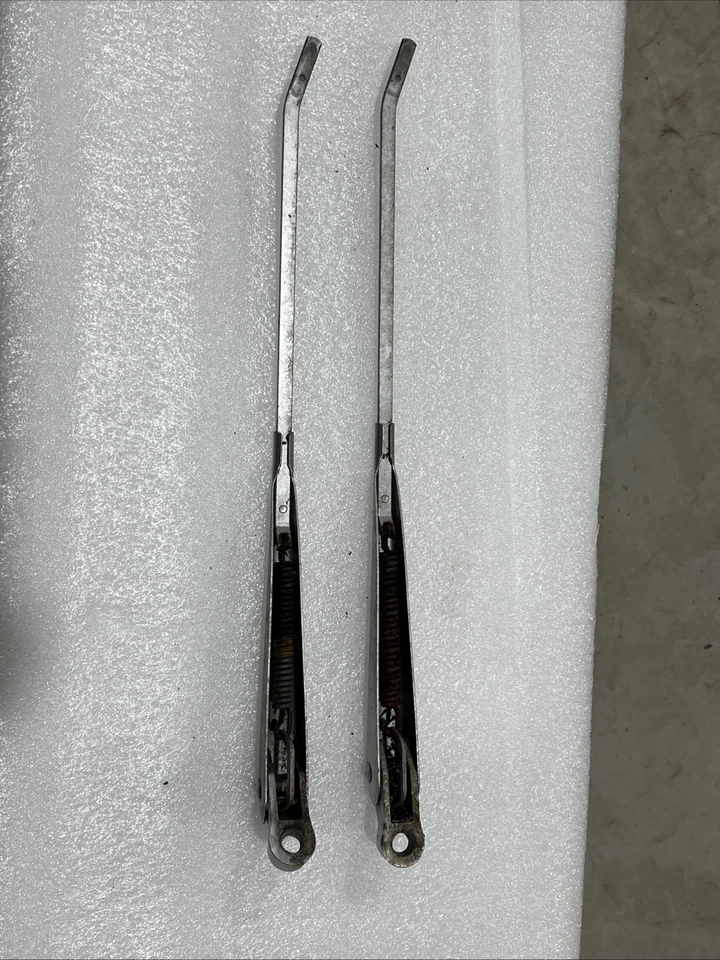 Brazos limpiaparabrisas OEM Datsun 620 1972,5-79 camioneta pickup Foto 2 de 4