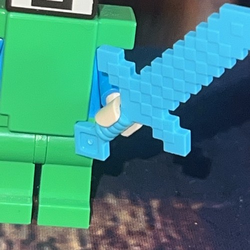 LEGO Minecraft Steve 21243 Bright Green Legs Helmet and Armor Minifigure - Picture 4 of 10