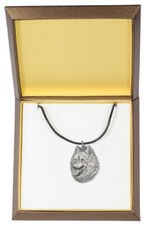 Spitz - Dog necklace in gift box, silver-plated locket for dog fan, striking pen