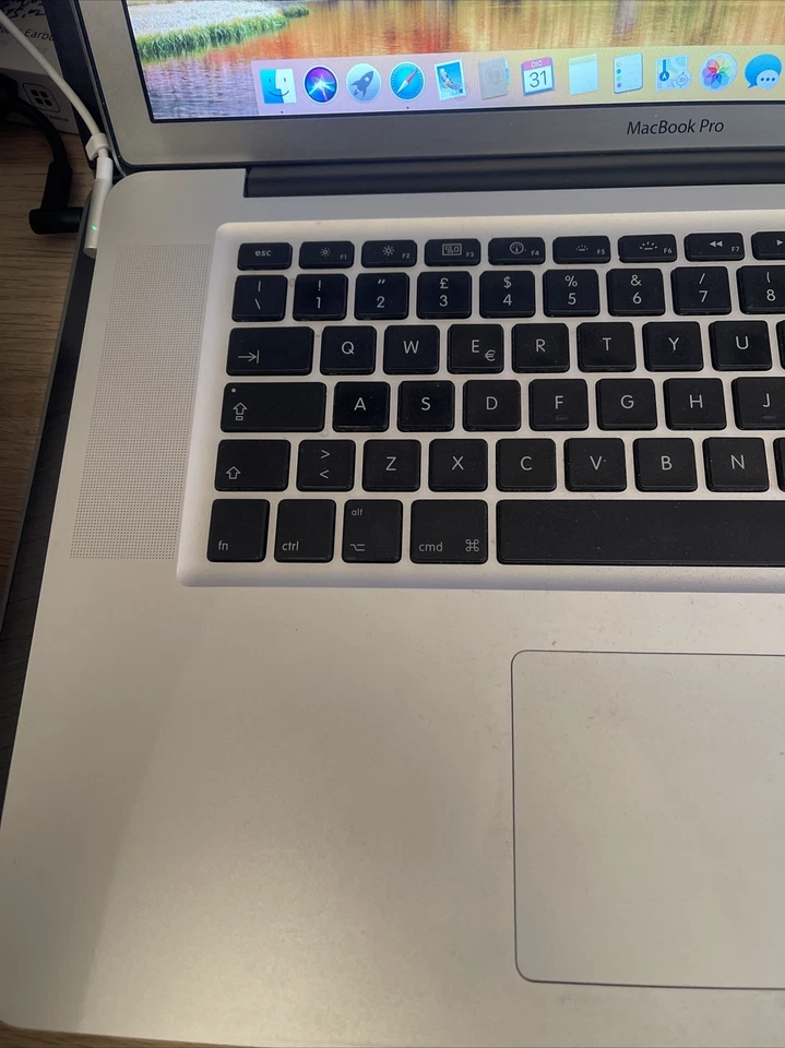 Apple Macbook Pro 15.4” I7 2.66 Ghz 4gb 120 Gb Ssd 32gb Sd Osx Installato - Immagine 2 di 4