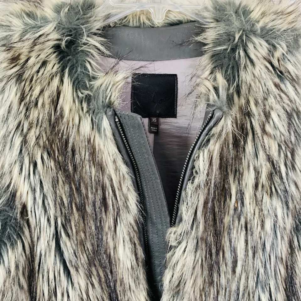 Chaleco de piel sintética Joie con detalle de cuero vegano talla XS B-CC Foto 2 de 4