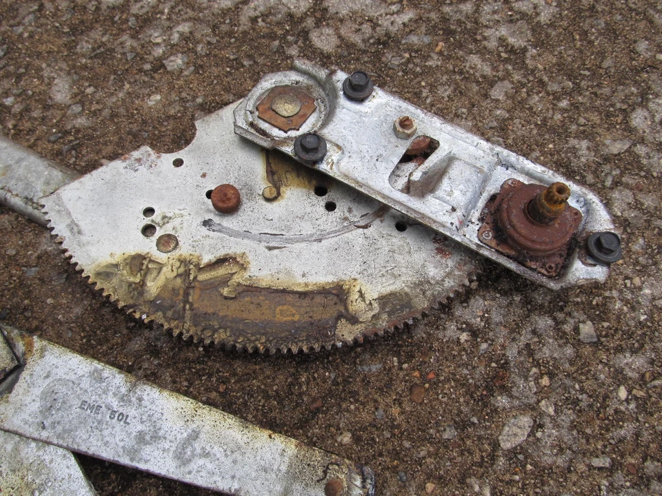 Dodge Plymouth Chrysler 1969-71 de dos puertas carrocería c regulador de ventana lado del conductor derecho Foto 2 de 4