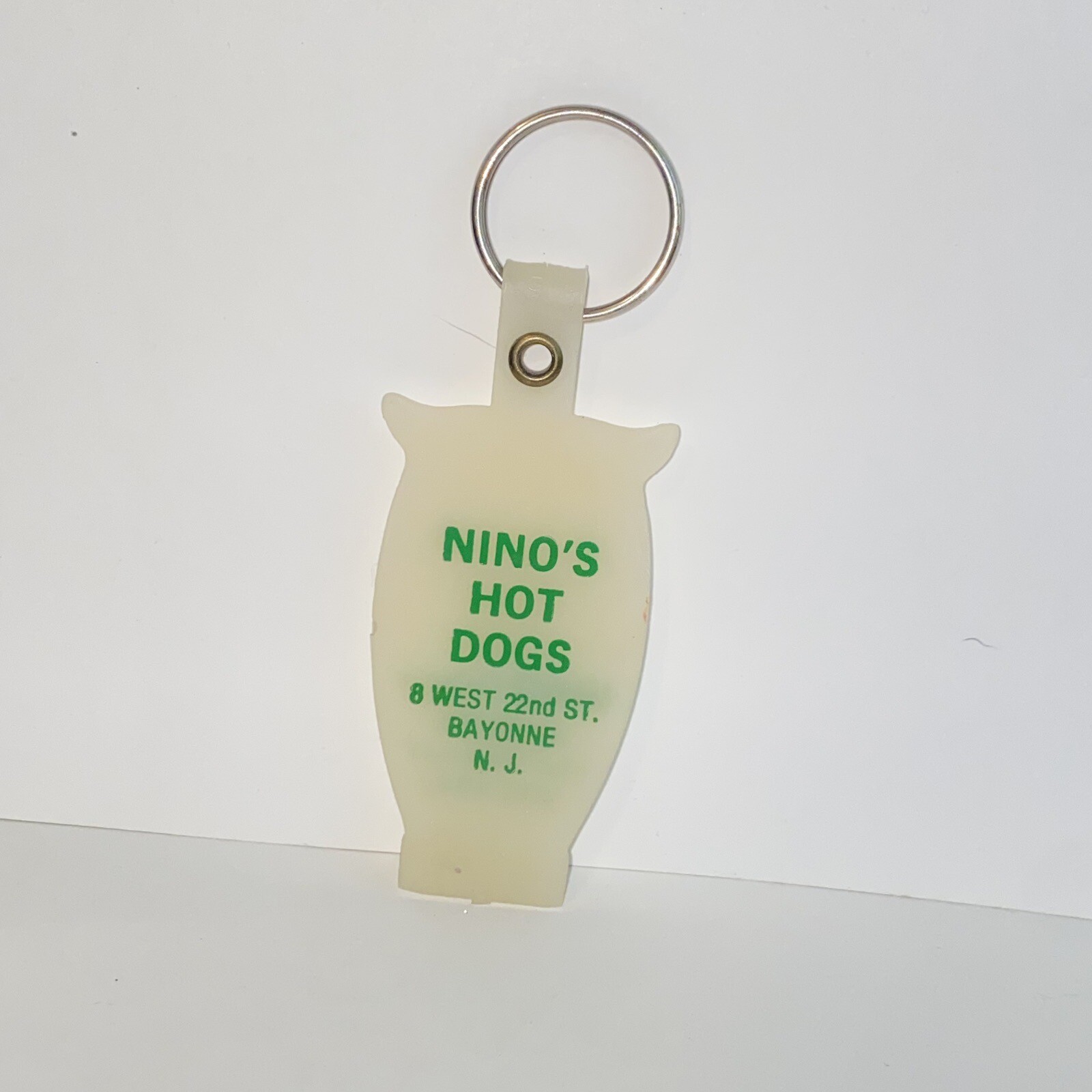 Vintage Owl Keychain Glow in the Dark Nino's Hot Dogs Bayonne N.J
