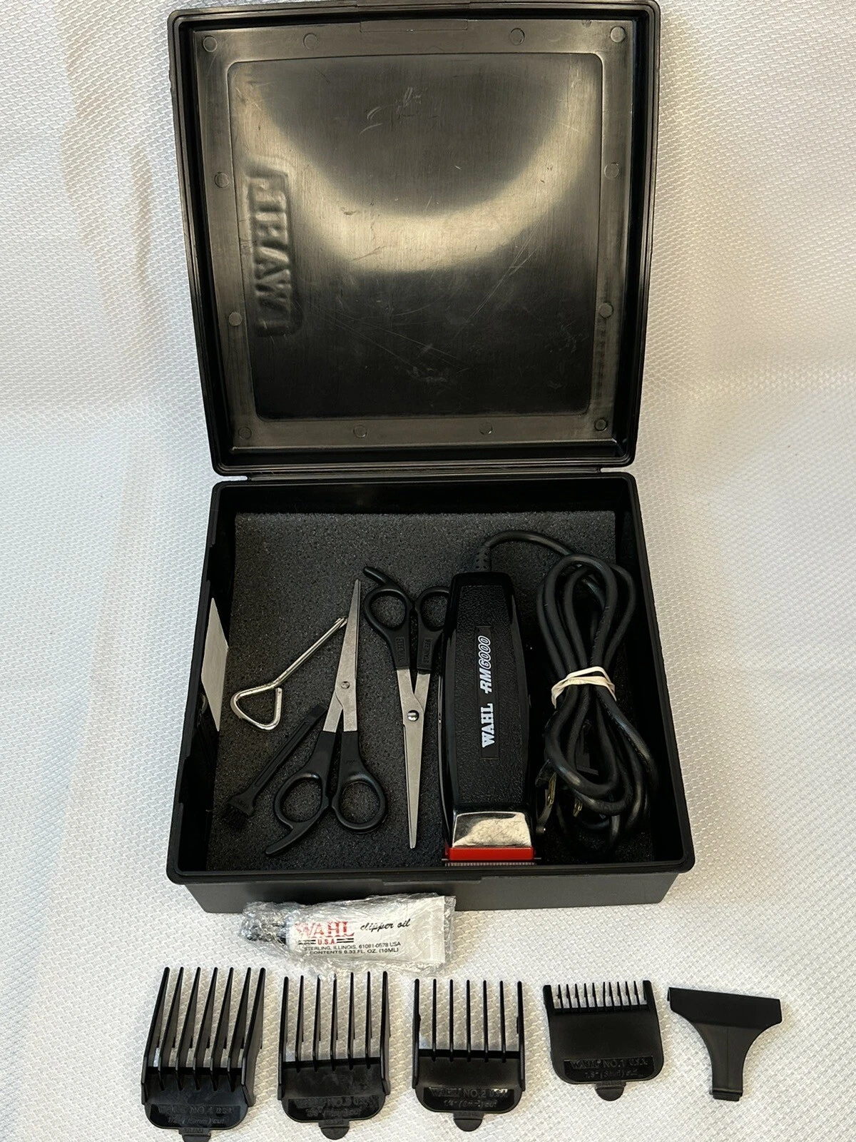 WAHL RM6000 PET GROOMER CLIPPER DELUXE KIT in CASE Instruction DVD