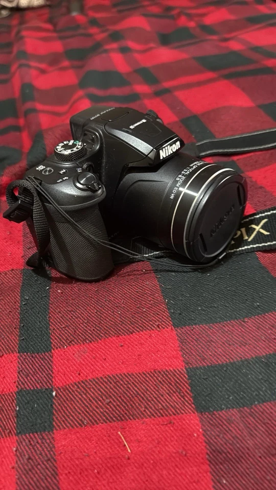 Nikon Coolpix bx70018.1MP 42x Wide Optical Zoom ED VR Full HD Digital Camera. - Image 2 of 4