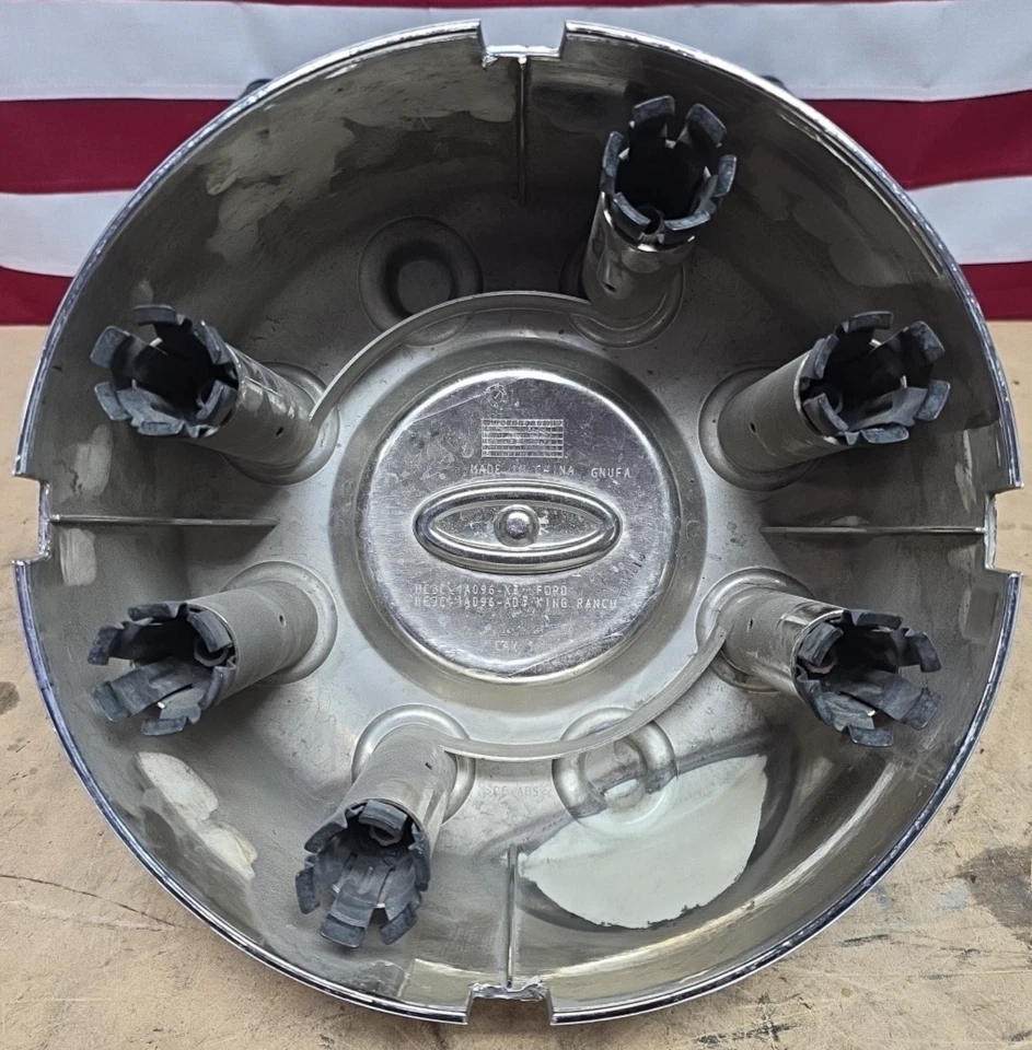 Ford F-350 DRW 2017-2024 OEM Chrome REAR Center Cap HC3C1A096XB C10095R - Image 2 of 4