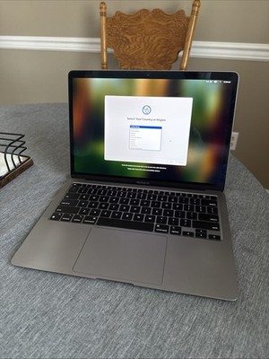 Apple MacBook Air 2020 13-inch, M1 Chip, 16GB RAM, 512GB SSD Apple MacBook Air 2020 13-inch, M1 Chip, 16GB RAM, 512GB SSD