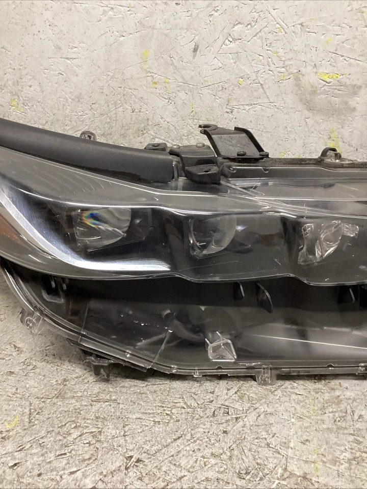 2017-2022 Toyota Prius Prime RIGHT RH PASSENGER SIDE HEADLIGHT OEM W/O MODULE - Image 4 of 4