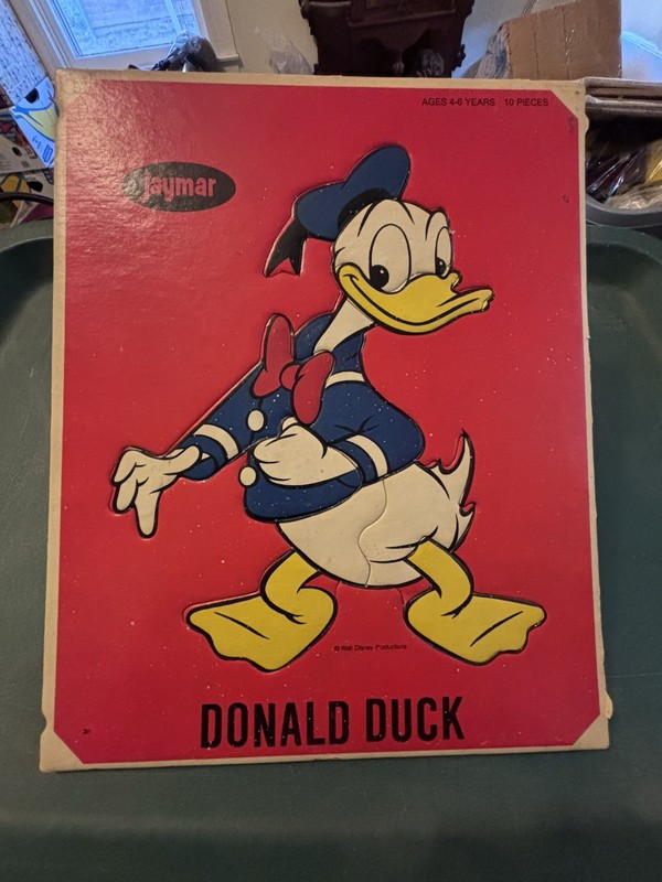 ❤️Jaymar Disney Donald Duck Puzzle Used