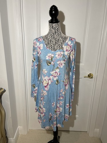 New Poseshe Size M Floral Blue Long Sleeve Mini Dress VNeck - Bild 1 von 10
