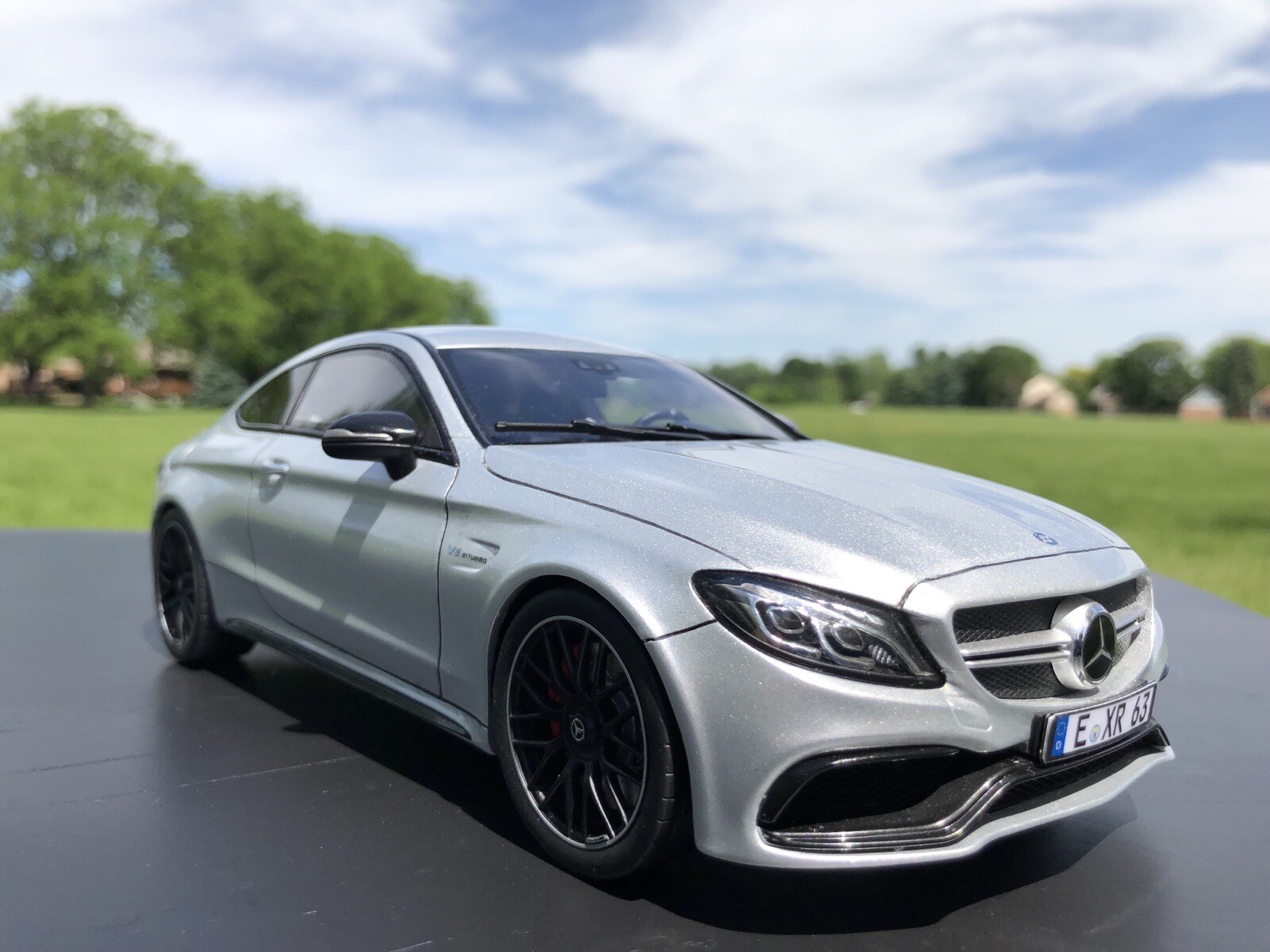 Mercedes Benz W 5 C 63 Amg White Limited 1 18 For Sale Online Ebay