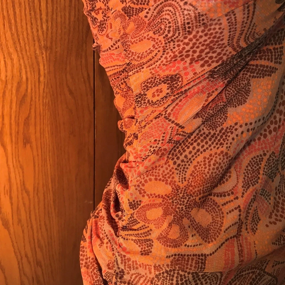 Top mujer Mimi Maternity talla L corte bajo manga con volantes marrón Foto 3 de 4