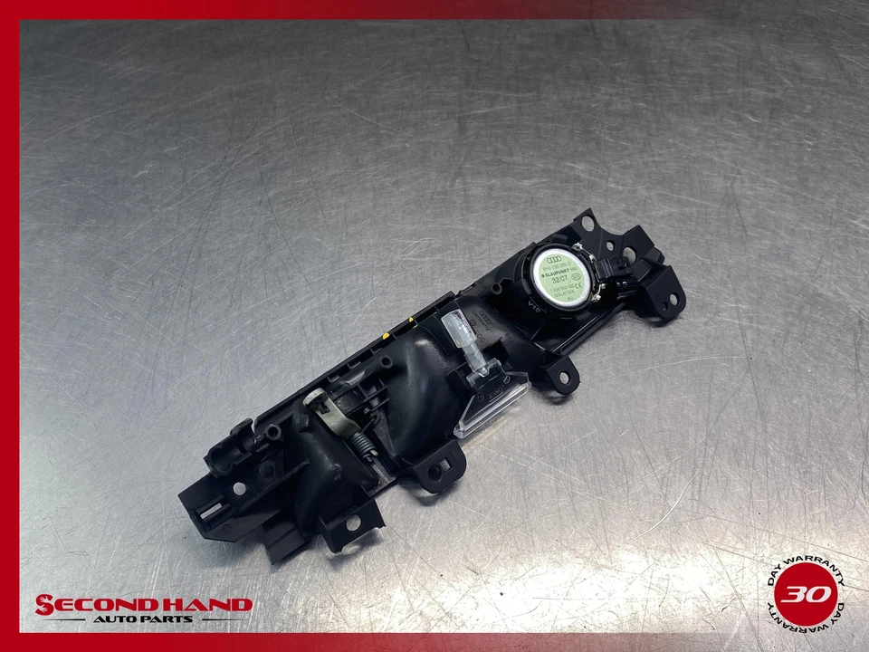 AUDI A3 2005-2013 - Manija de puerta interior trasera izquierda/lanzamiento 8P4839019E Foto 3 de 4