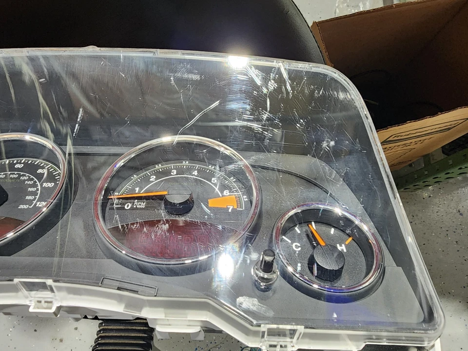 2015-2017 Jeep Compass Patriot Instrument Cluster Panel OEM Mopar 68233466AE Foto 4 de 4