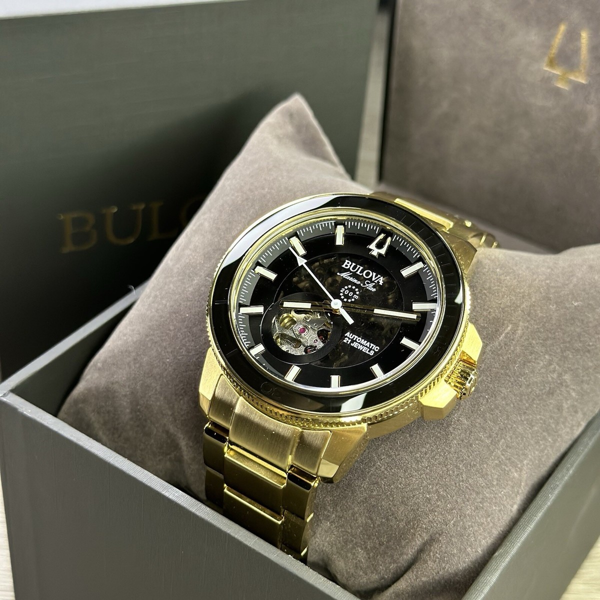 Bulova Marine Star Black and Gold Dive Watch. Unused. New, old stock. 2000 Vintage Bulova Marine Star 100m Quartz Two-tone Watch  main image 4