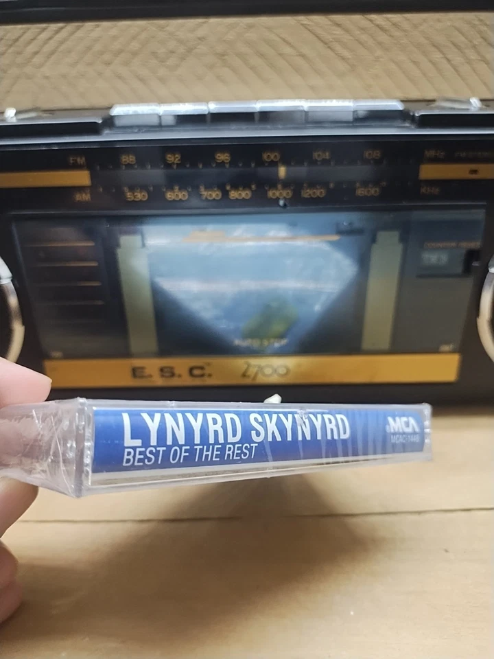 New Sealed The Best of the Rest by Lynyrd Skynyrd Audio Cassette Tape 70s Rock  - Image 3 of 4