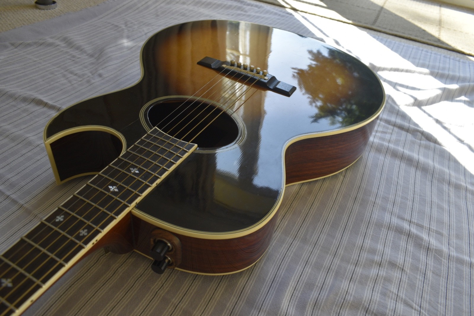 Washburn Monterey- Electro- Japan MIJ 1983-SOLID Spruce Top Rosewood Sides- Case 4