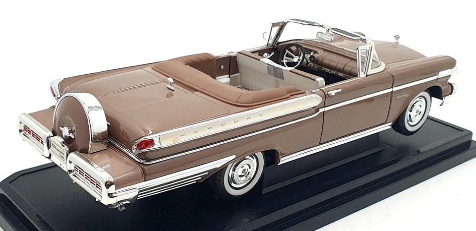 Road Signature 1/18 Scale Diecast 92578 - 1957 Mercury Turnpike Cruiser - Brown - Image 2 of 4