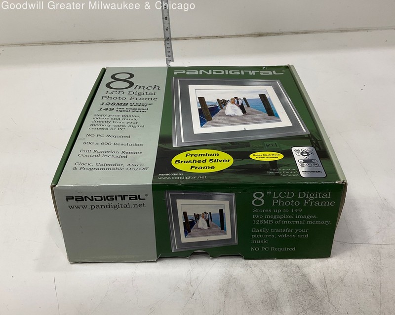Pandigital 8 inch LCD Digital Photo Frame 128mb Internal Memory IOB
