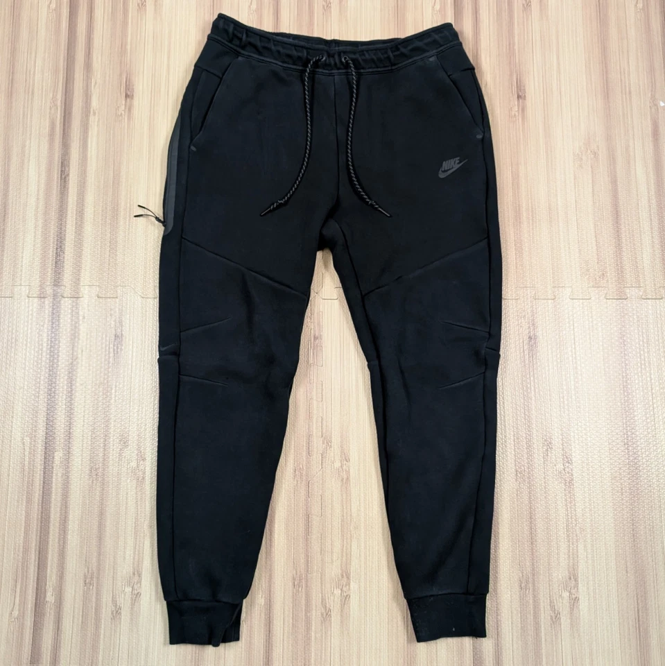 Pantalones de chándal para hombre Nike Tech polar, talla grande negros a cuadros Swoosh  Foto 2 de 4