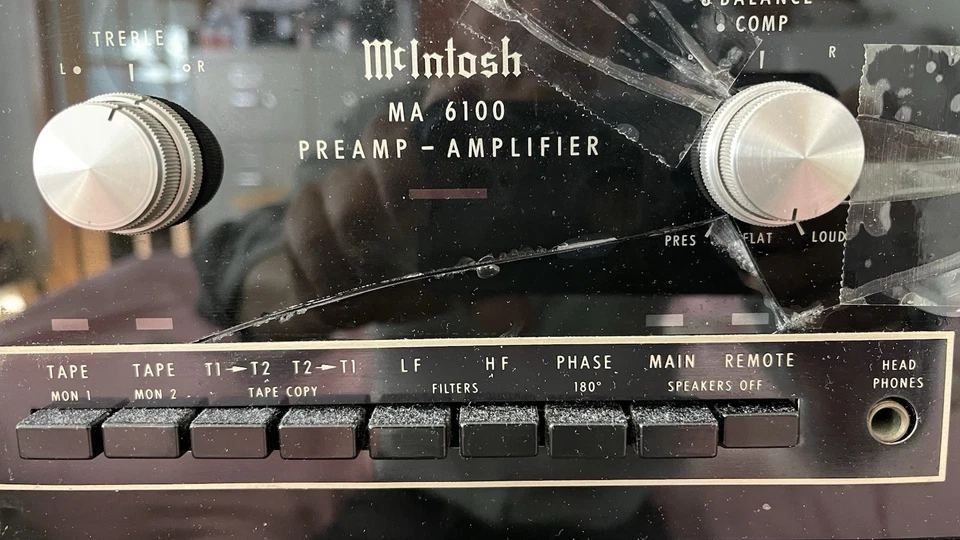 McIntosh MA 6100 Stereo Preamplifier Power Amplifier - Image 3 of 3