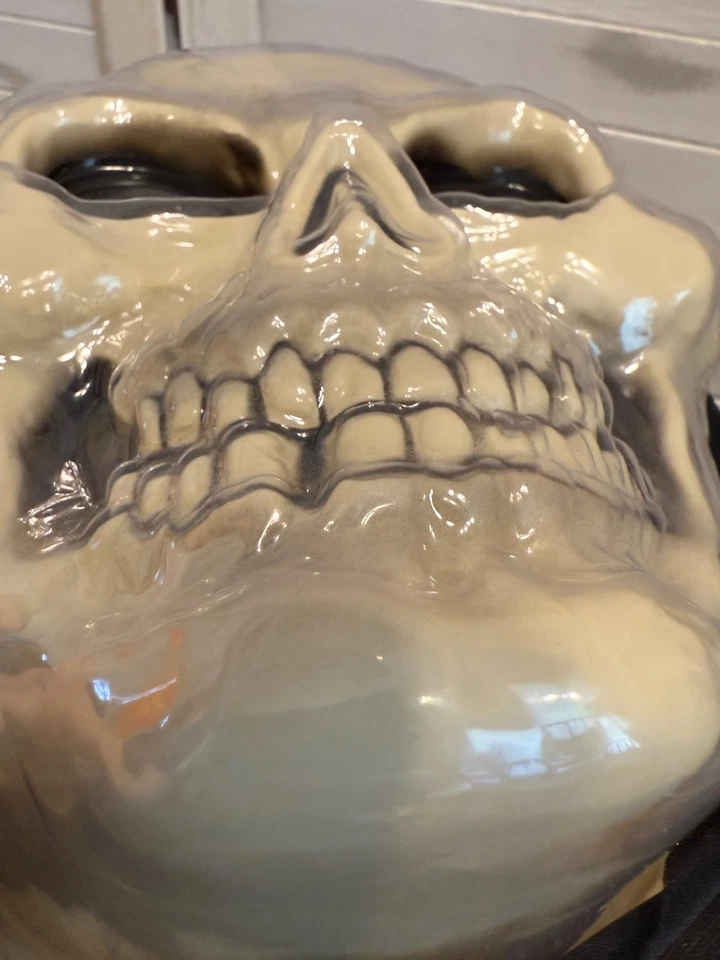 Vintage Halloween Blood Skull Mask Heart Pump 90’s Fun World New Open Package  - Image 3 of 4