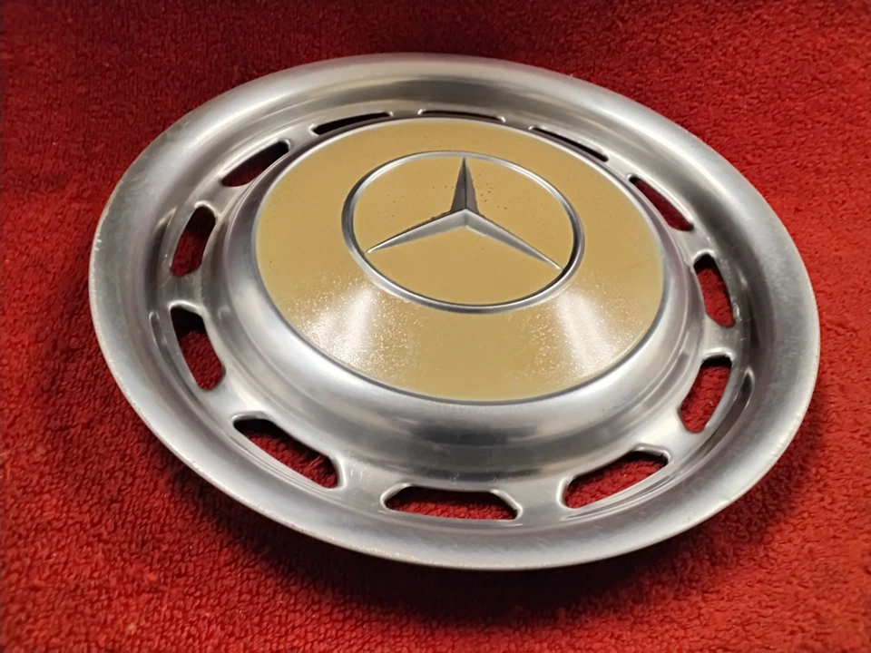 Mercedes-Benz: 1962, 1963, 1964, 1965-1985, tapacubos de fábrica de 14", con detalles bronceados Foto 3 de 4