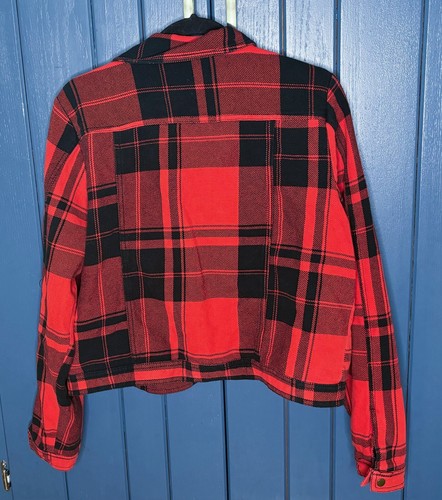 Chaqueta corta a cuadros roja negra búfalo para jóvenes XXL Emo Grunge Punk Whimsigoth - Imagen 5 de 6