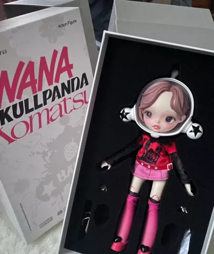 NEW ARRIVAL POP MART SKULLPANDA × NANA-Komatsu Nana Action Figures Sealed Box - Picture 5 of 13