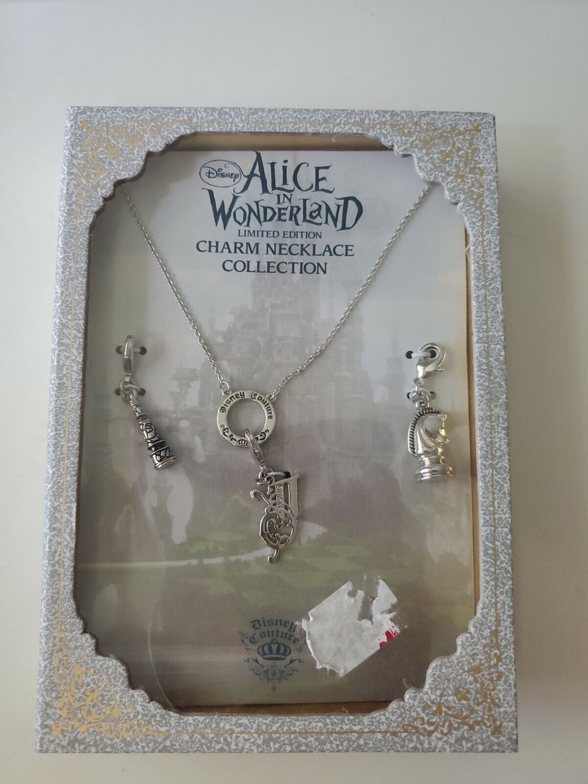 Disney Couture Alice In Wonderland LE Charm Necklace Collection New White  Queen
