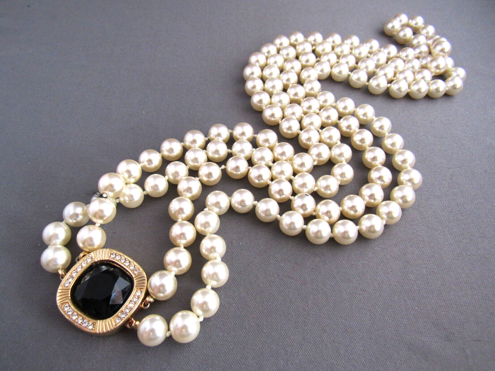 VINTAGE SWAROVSKI DOUBLE STRAND PEARL BLACK RHINESTONE