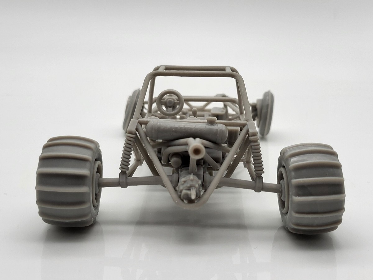 Two-seater Old School Dune Buggy Fully Detailed 1/25 Scale Model Kit