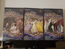 3 CLASSIC MUSICALS ON VHS TAPES (IN ORIGINAL CLAMSHELL CASES)