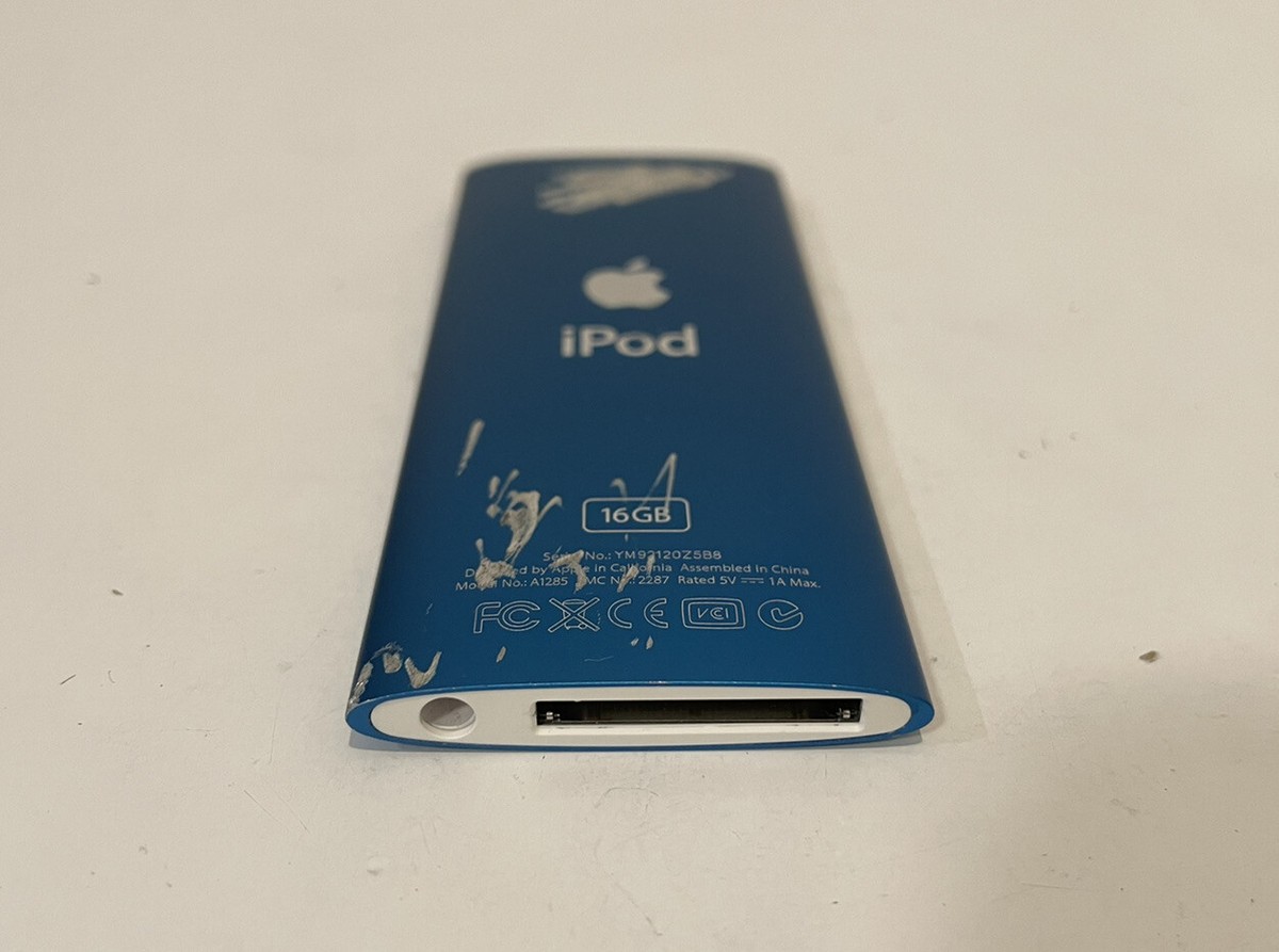 Apple iPod nano 4th Generation Chromatic Blue (16 GB) 885909277056