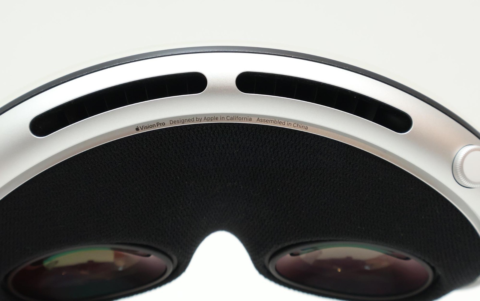 Apple Vision Pro Headset 512GB Spatial Computer (1st Generation) MQL93LL/A Used