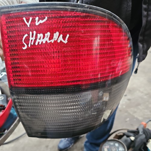 VW Sharan Bj.96-00 Rückleuchte Rücklicht links außen 907335337