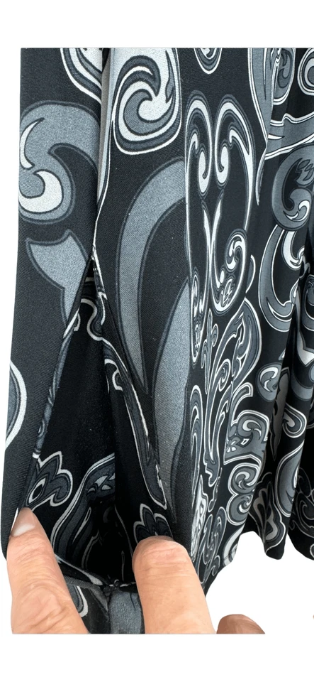 Mini Vestido APT.9 Negro Sin Mangas Talla XL Cuello Redondo Adornado Con Cuentas Foto 2 de 4