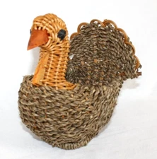 Wicker Turkey Accent Basket Farmhouse Cottage Thanksgiving Table Decor Autumn