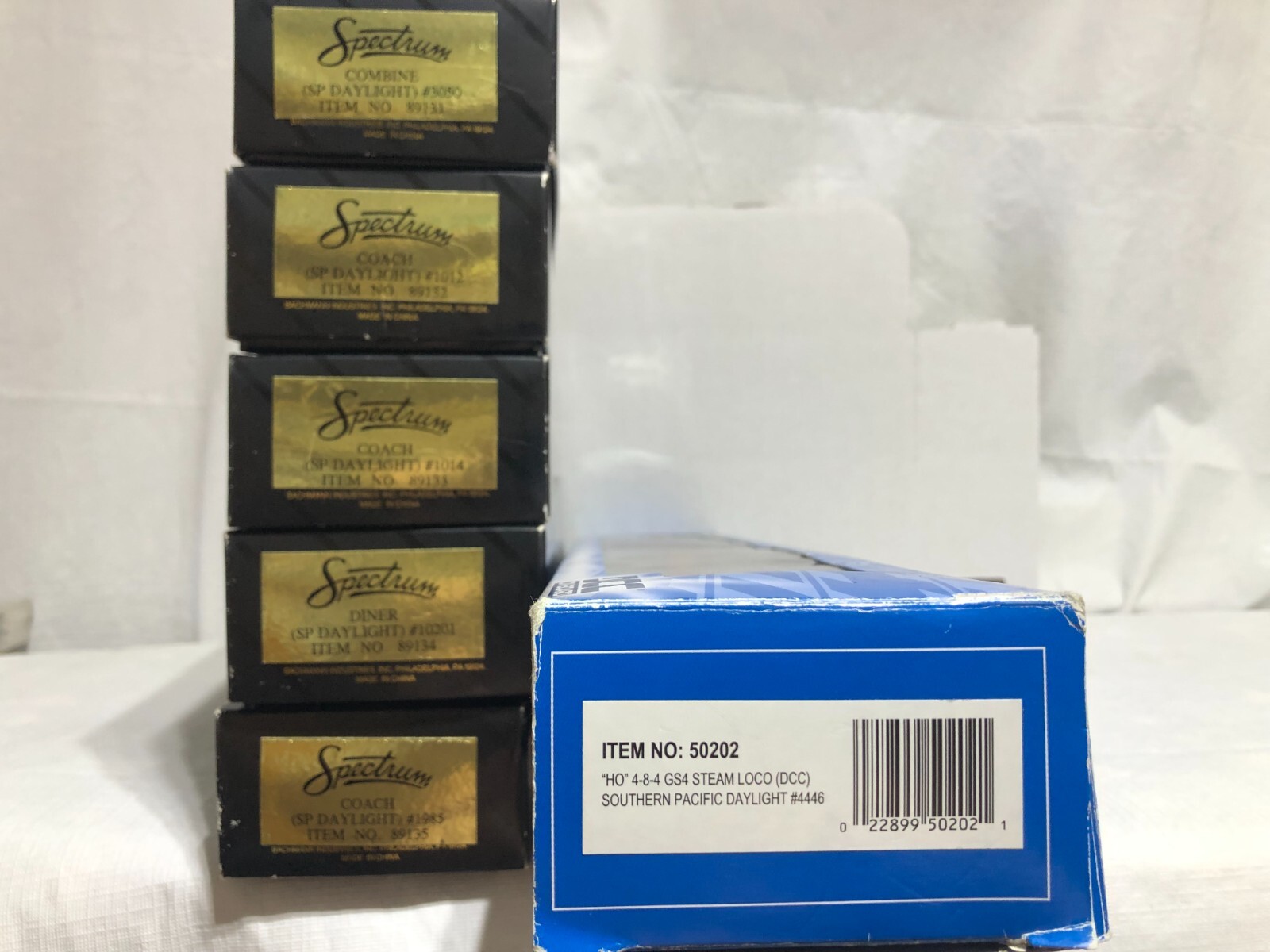 HO Scale Bachmann SP GS4 & 5 Bachmann Spectrum Heavyweight Passenger