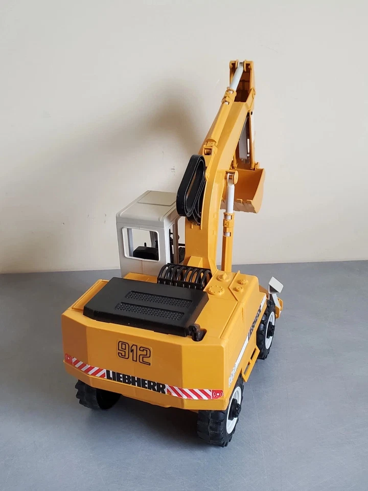 BRUDER Liebherr 912 Pala Terne Cantiere Scala 1:16 Funzionante Buono Stato - Immagine 3 di 4
