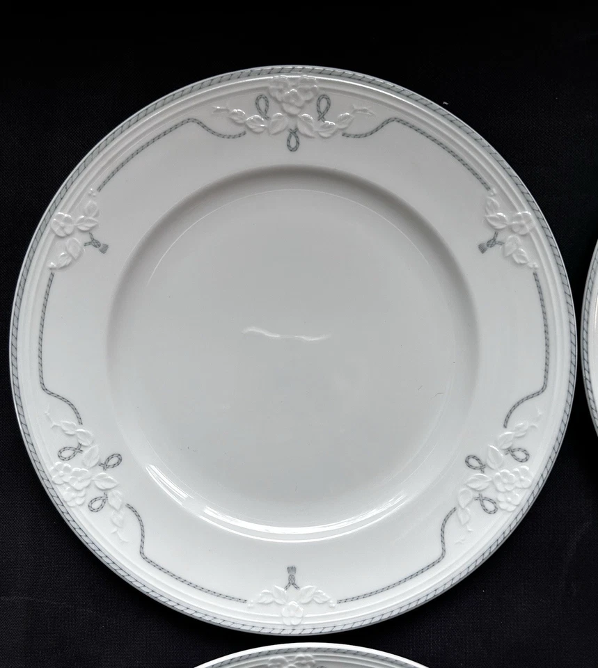 "Juego de 4 platos de ensalada Villeroy & Boch AMADO PORCELANA DE HUESO - 8 3/16"" flores en relieve" Foto 2 de 4
