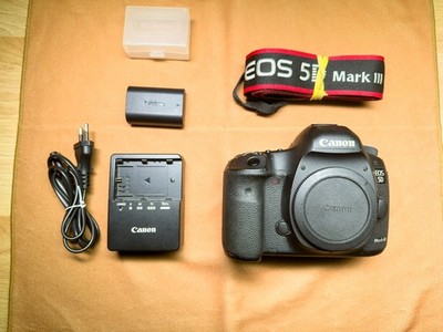 Canon EOS 5D Mark III 23,4MP Spiegelreflexkamera - Schwarz (Nur Gehäuse)
