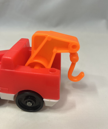 Vintage Fisher Price Little People Red Tow Truck PERFECT CONDITION. Rare Piece - Bild 5 von 14