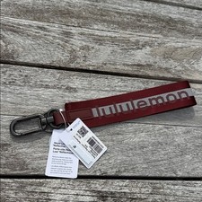 Lululemon Never Lost Keychain Reflective Rock...