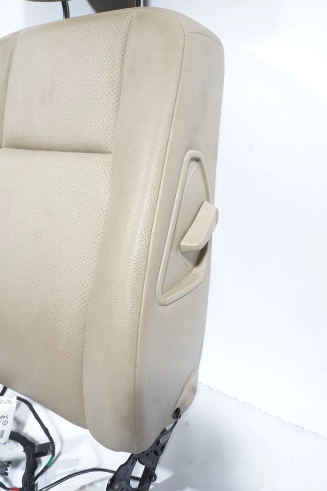 08-14 MERCEDES BENZ C300 W204 FRONT RIGHT PASSENGER SIDE SEAT TOP CUSHION OEM - Image 4 of 4
